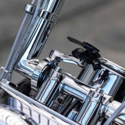 Βάση κινητού Quad Lock Pro Chrome Large σε τιμόνια 38-51 χιλ.